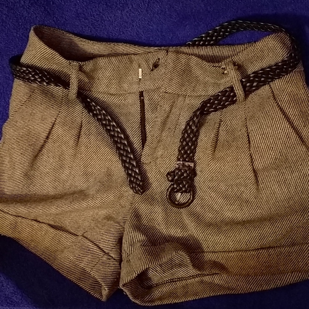 Black and gray high waisted shorts